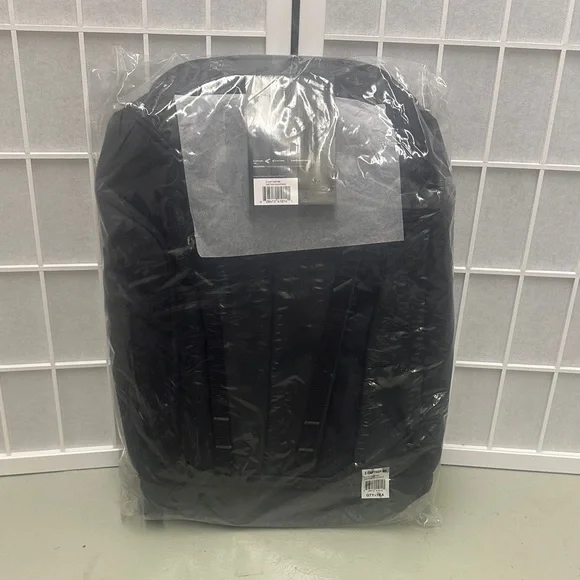 Easton Capital Black Baseball Backpack NWT - Picture 11 of 12